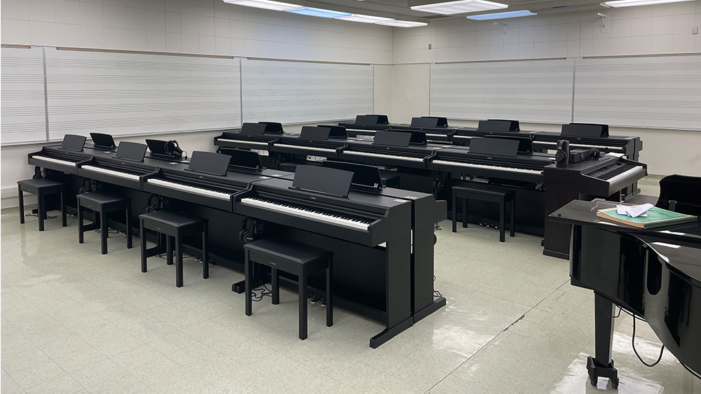 Pianos in a classroom