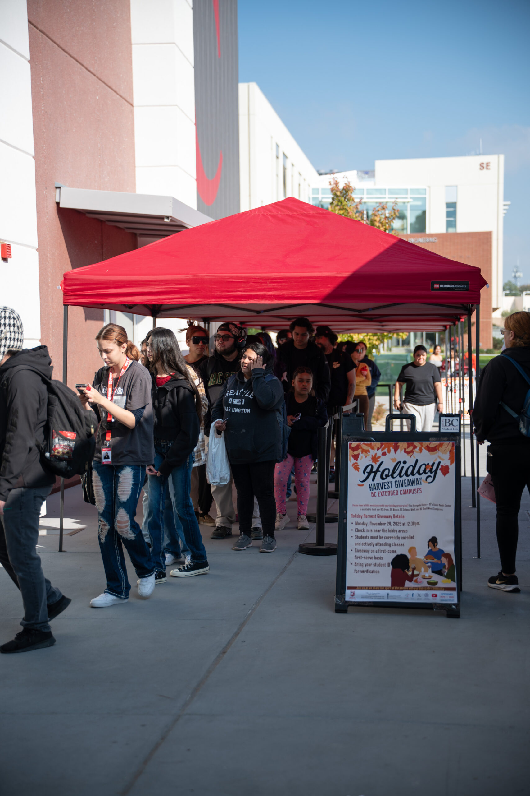 Holiday Harvest line